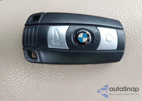 2015 BMW X1 xDrive28I z USA, uszkodzony, nr VIN WBAVL1C59FVY37624